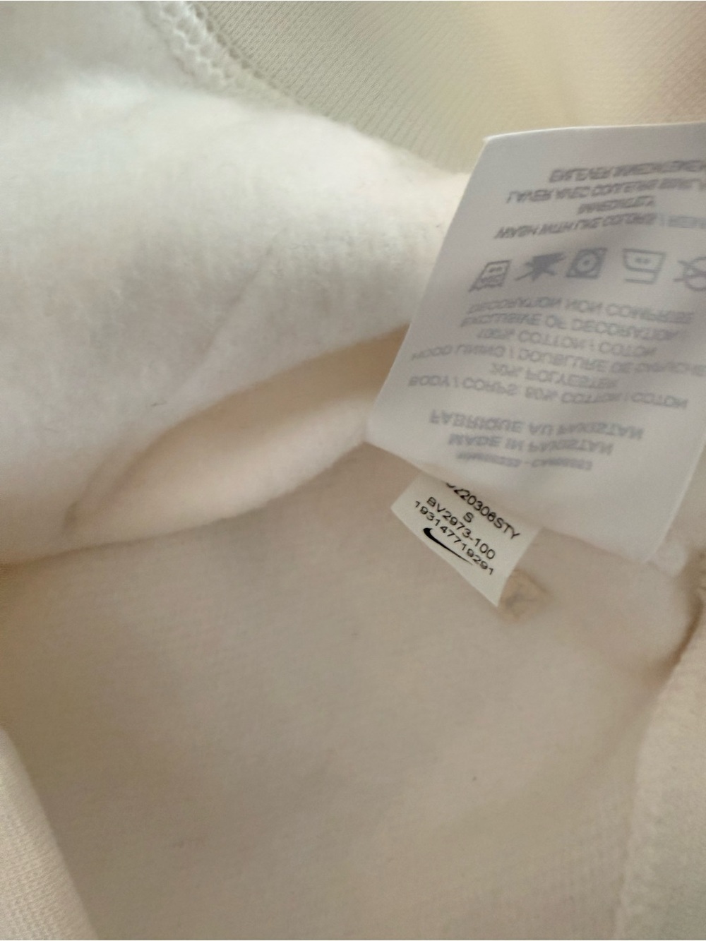 Nike Men's White Hooded Pullover Sweatshirt - Picture 8 of 8